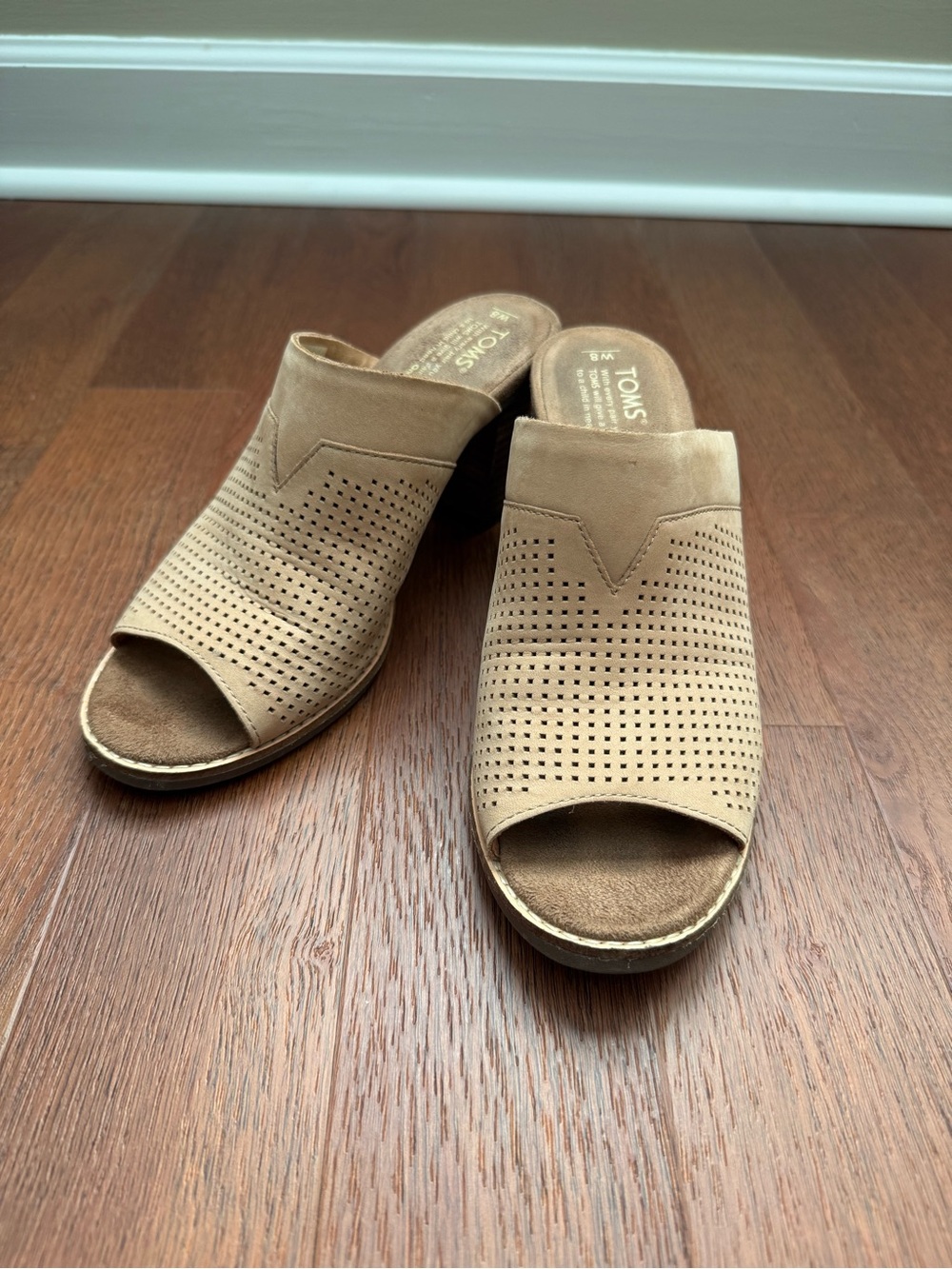 TOMS Majorca Sandstorm Perforated Suede Leather Peep Toe Mules Size 8